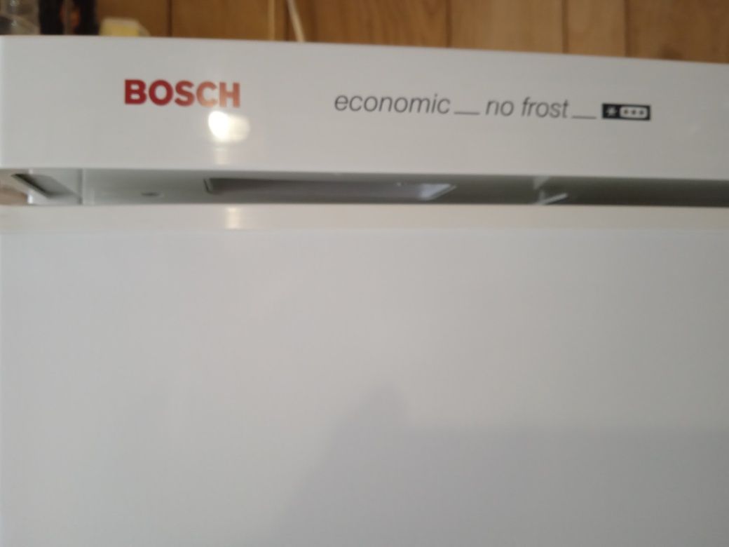 Морозильная камера Bosch
