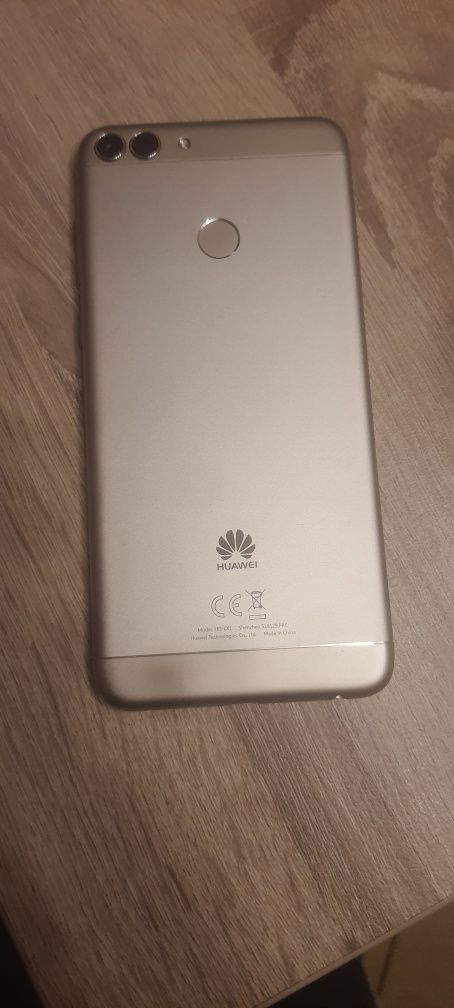 Huawei P smart 2018 (FIG-LX1)