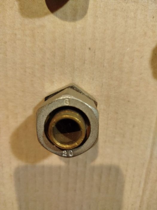 Краны 3/4 и фитинги всё НОВОЕ