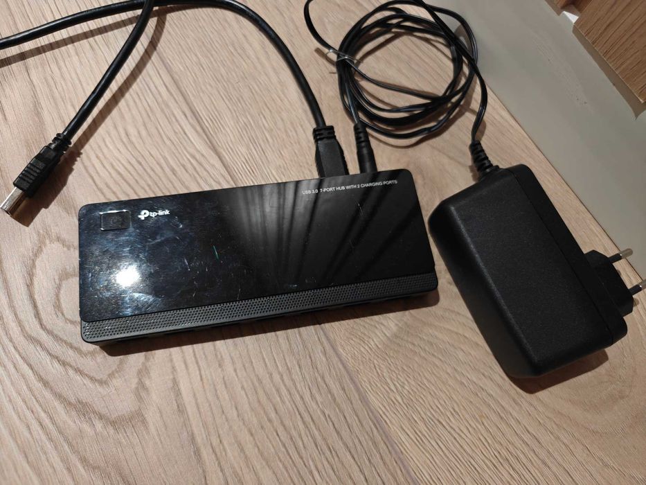 Hub USB TP-Link UH720.