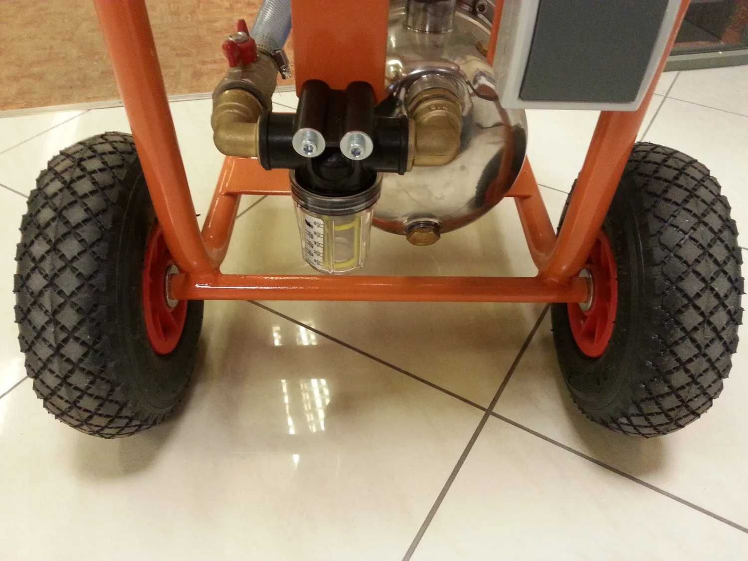 Wynajem pompa do odpowietrzania podłogówki, płukania instalacji CO