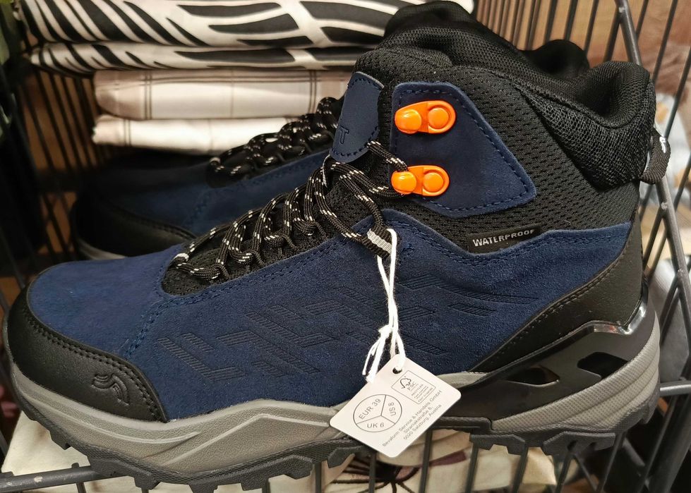 Nowe skórzane buty jesienno-zimowe trekkingowe Waterproof r.40