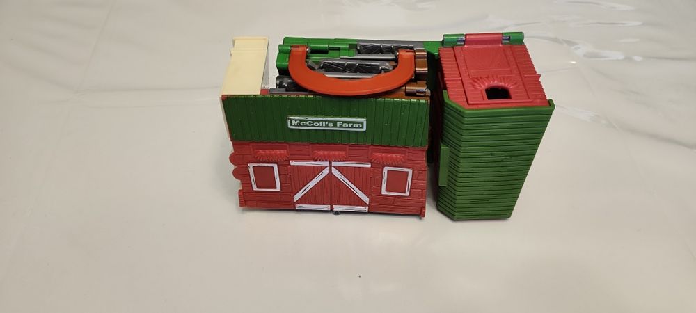 Tomek i przyjaciele Zestaw 6 walizek Take'n'Play