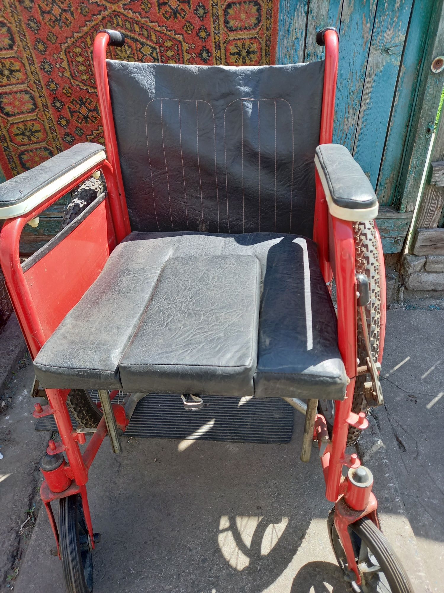 Продам інвалідну коляску