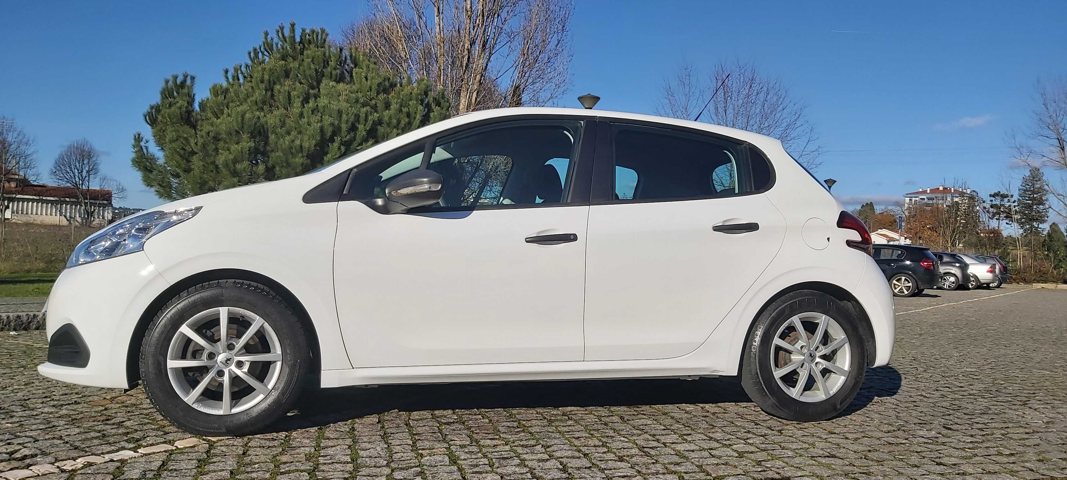 Peugeot 208 1.2 82cv 81549 Km 2017