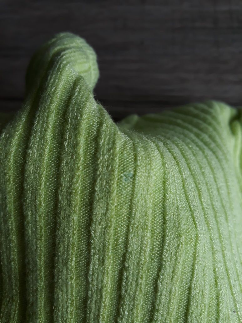 Zielona bluzka z krótkim rękawem vintage rozmiar XS S sweterek damski