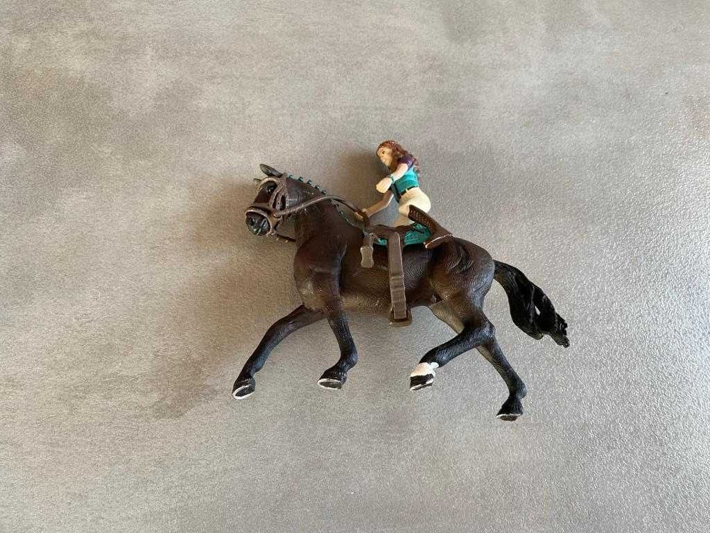 Schleich 42413 - jeździec Lisa i koń Storm