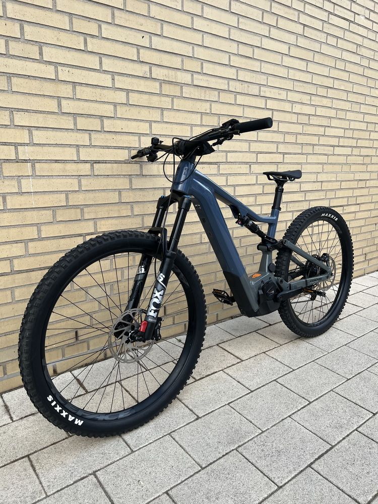 Електро двох підвіс Focus Jam 2 6.8 Fox Shimano Deore XT Bosch