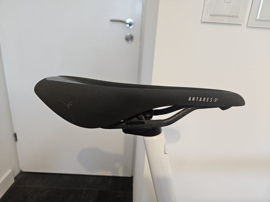 Rower szosowy Isaac Kaon Carbon