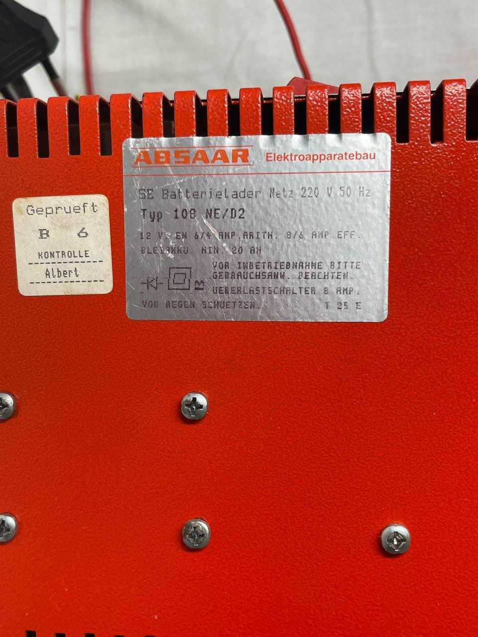 Зарядний пристрій ABSAAR 8 AMP 6/12 A/M AmpM. Німеччина