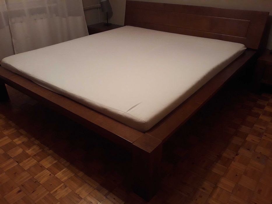 łóżko z drzewa dębowego +materac