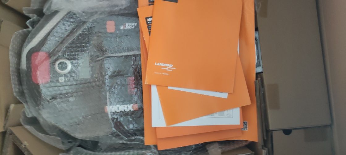 WORX Landroid Vision M600 WR206E
WR206E | do 600 m²
Kup on-line
Bez pr
