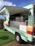 Foodtruck Mercedes + atrelado