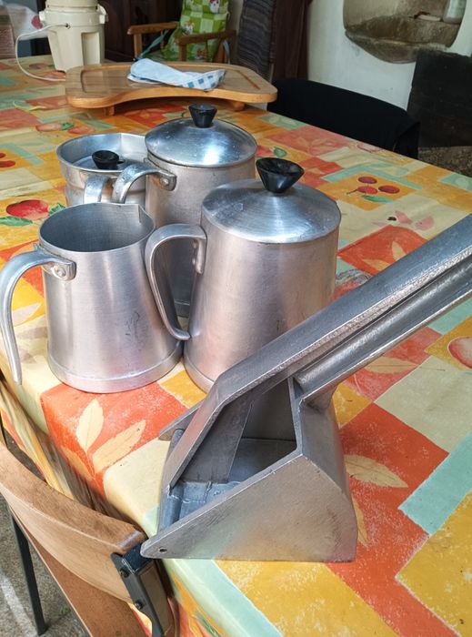 Cafeteiras antigas alumínio grosso