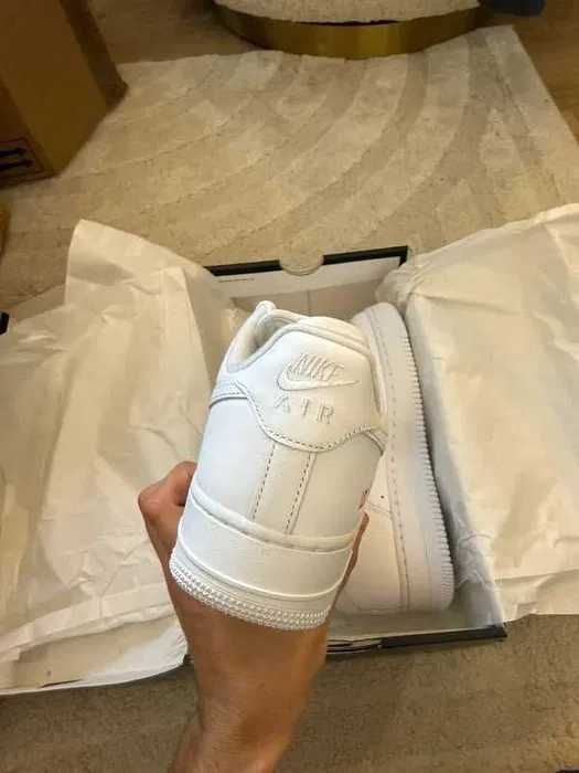 "Buty Trampki" Nike_Air_Force_1_Low_Supreme_White R.37.5