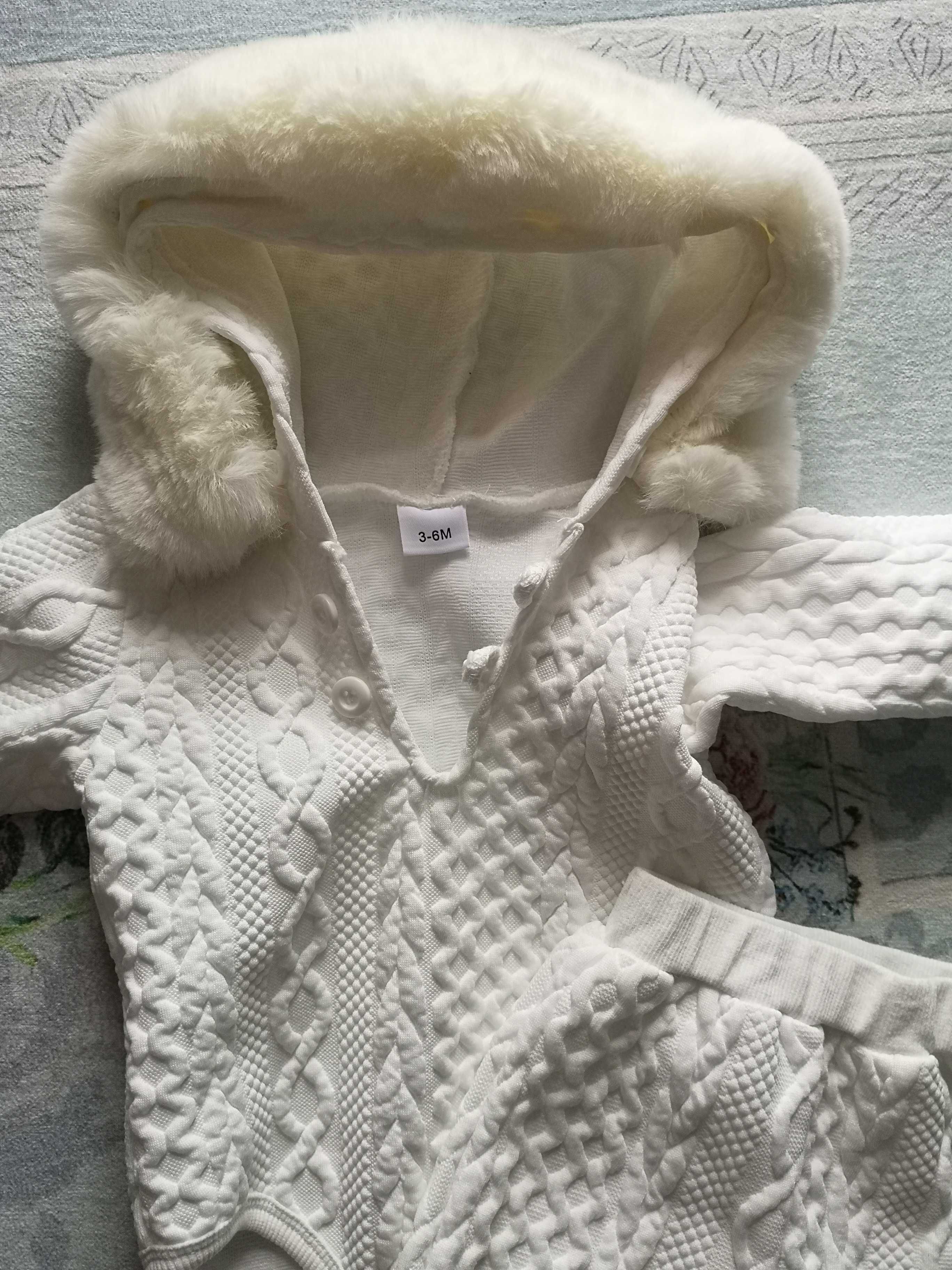 Ubranko białe na chrzest unisex rozmiar 68