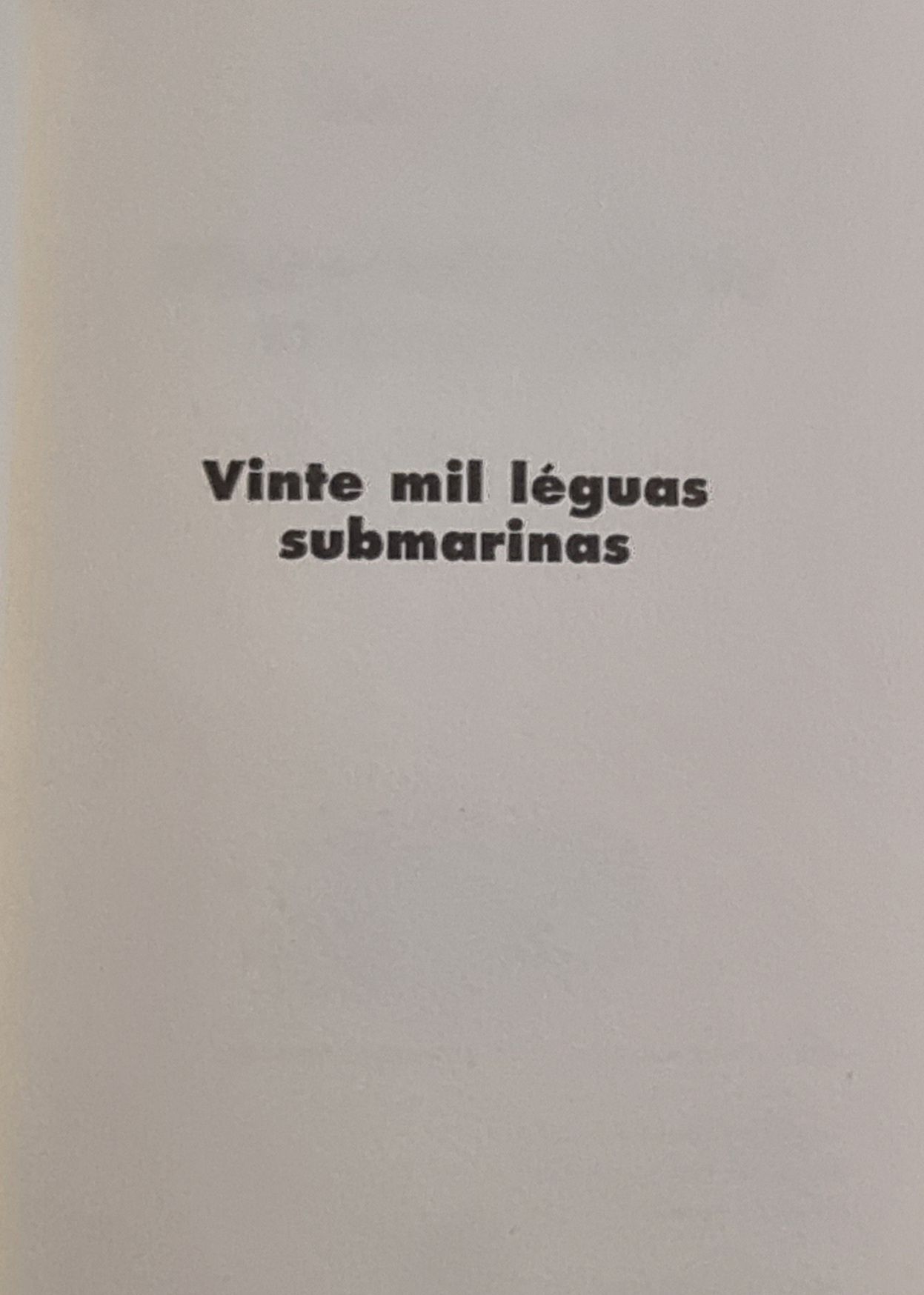Vendo três livros de Julio Verne
