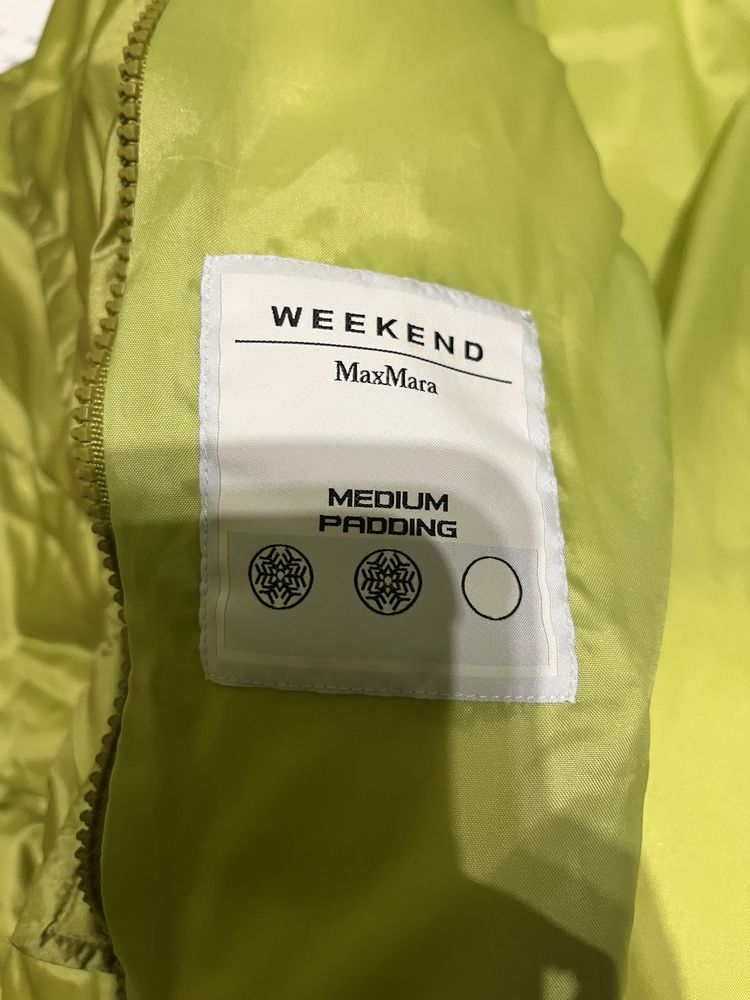 Салатовая курточка Weekend Max Mara