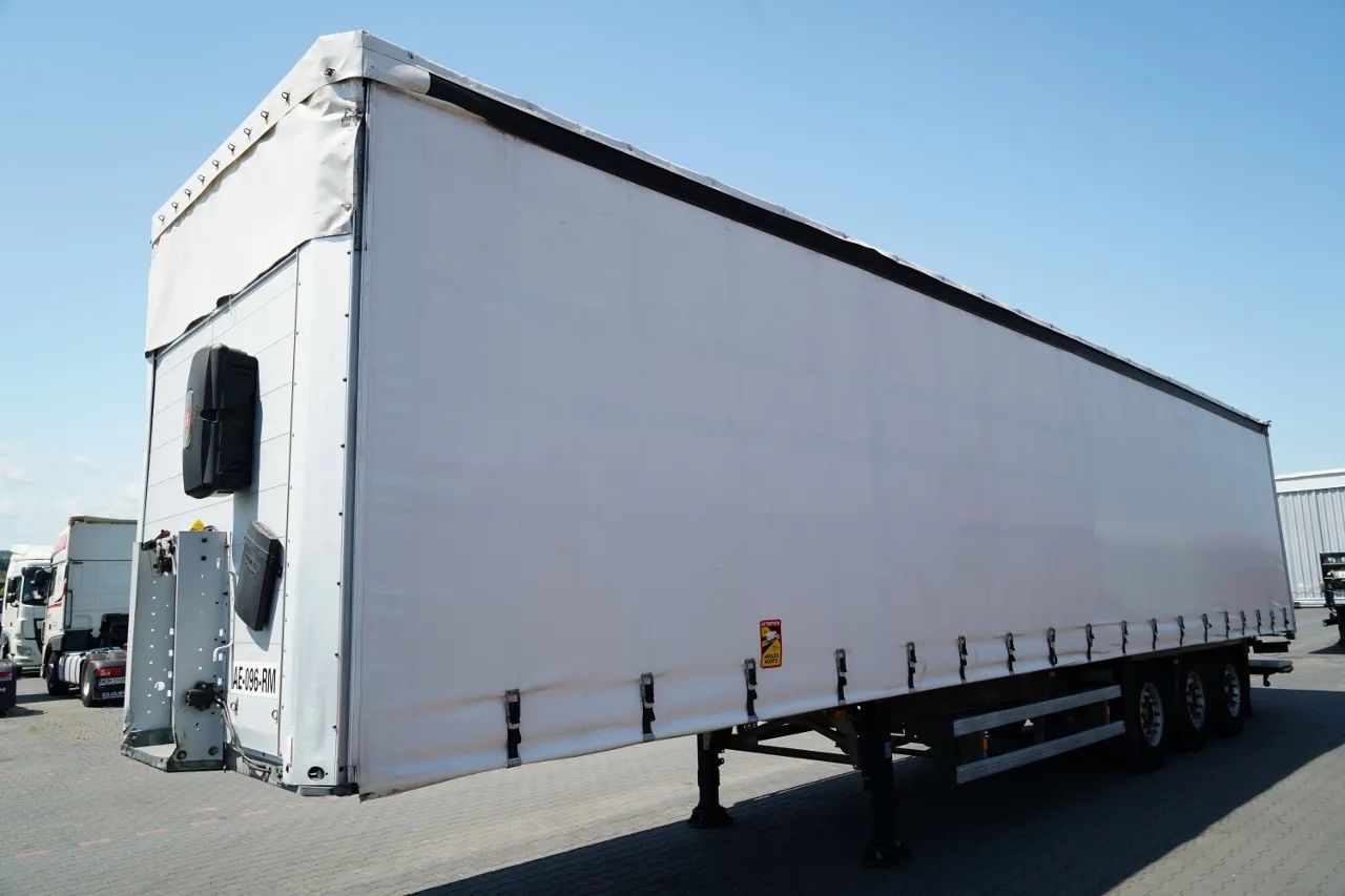 Schmitz Cargobull / FIRANKA / STANDARD / WINDA ZAŁADOWCZA / OSIE SAF