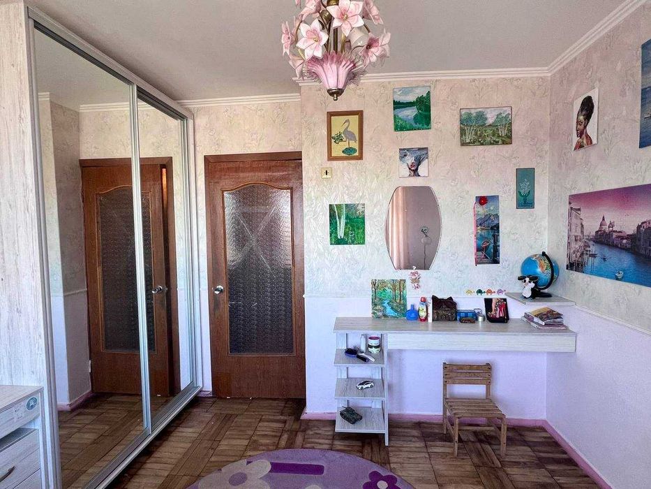 Продам 3-х комнатную квартиру ул. Чумаченка