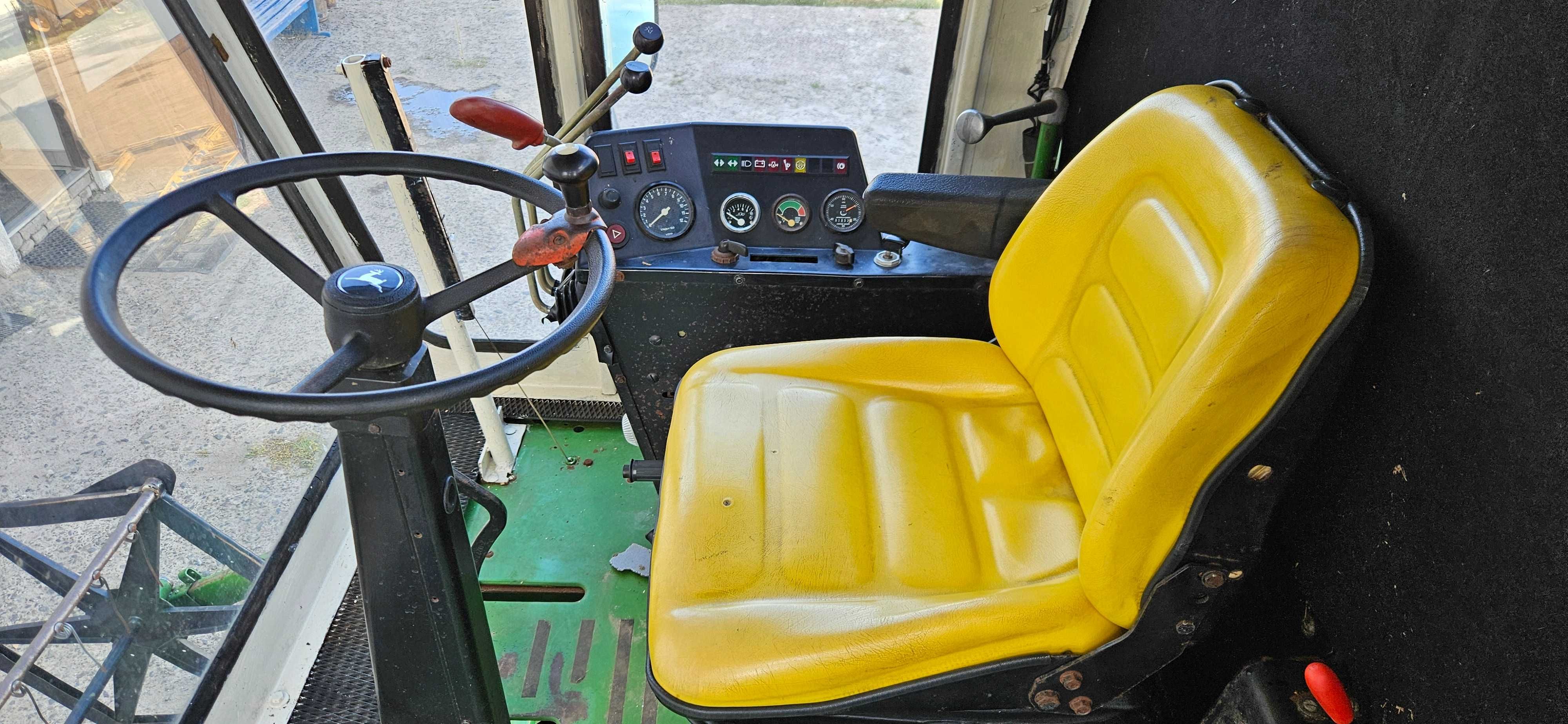 Комбайн зернозбиральний John Deere 1042 2.6m