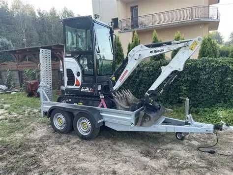Usługi minikoparka, wyburzenia, prace ziemne, wywrotka. wynajem maszyn