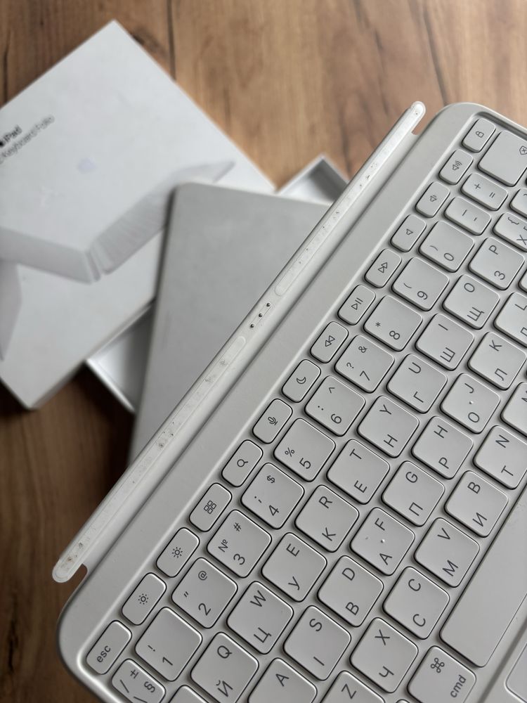Apple Magic Keyboard Folio iPad 10.9 10 (2022)/iPad 11 (2025) (MQDP3)