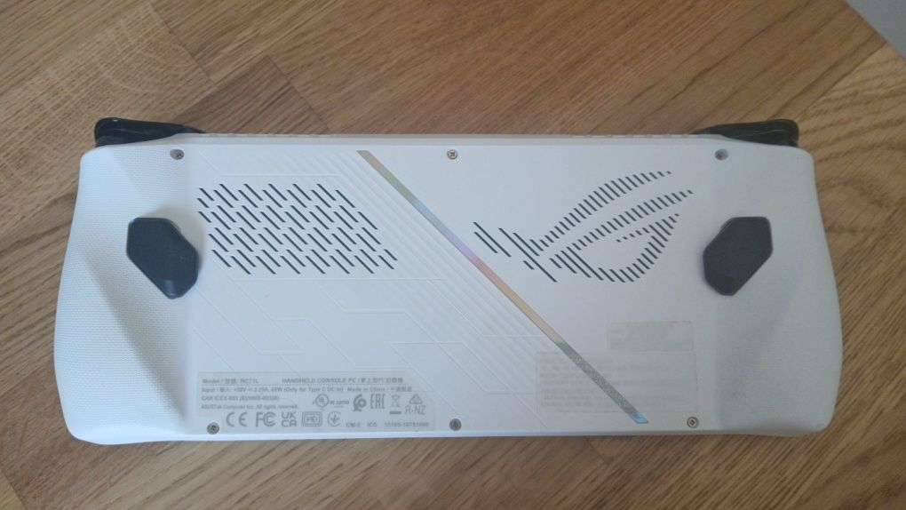 Consola Portátil Asus ROG Ally RC71L 7" Ryzen Z1 Extreme Branca