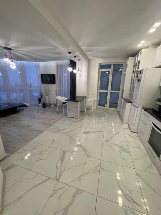 Є EcoFlow!ШИКАРНА 3-кім VIPновобуд(кухня-студія) О.ПЕТРИЩУКА(Суворова)