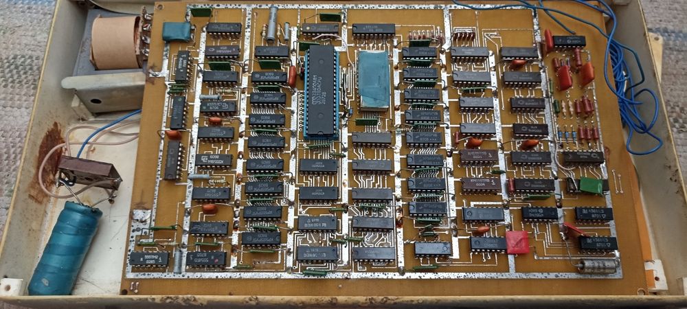 Ретро клавиатура компьютер zx-spectrym