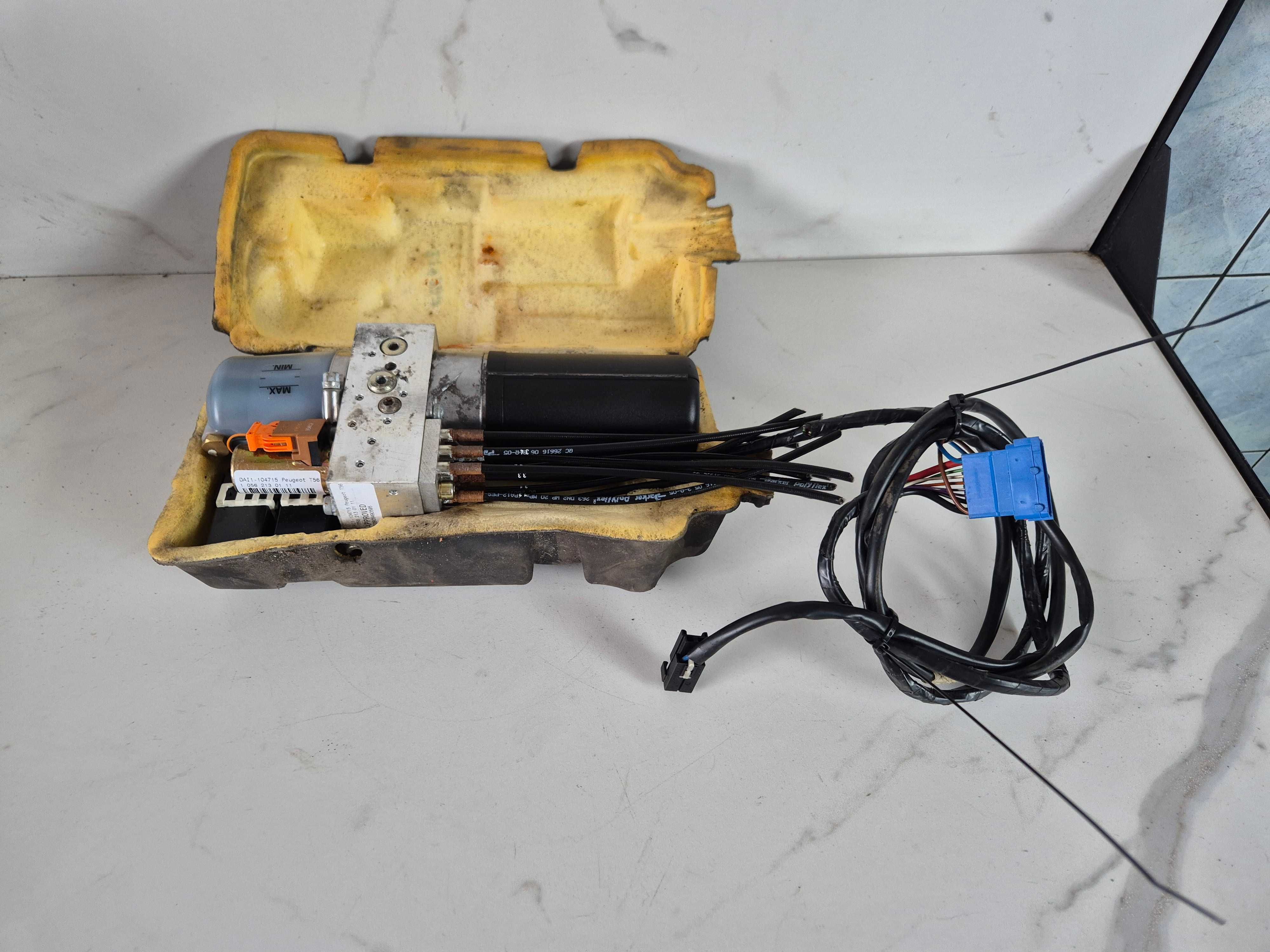 peugeot 307 cc cabrio pompa hydrauliczna dachu