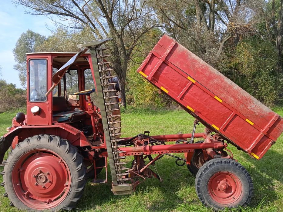 Продам трактор т16