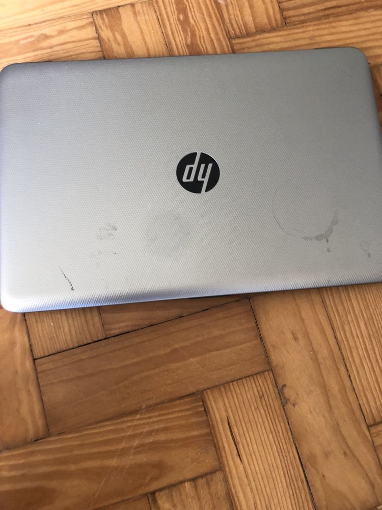 Laptop hp 15-ac140mp