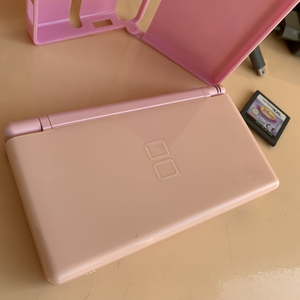 приставка NINTENDO DS LITE зарядка, сумка игра розовая