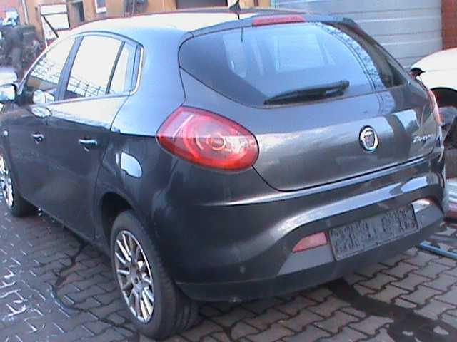 Fiat Bravo 2 Lampy maska klapa drzwi fotele Kod lakieru 284/A