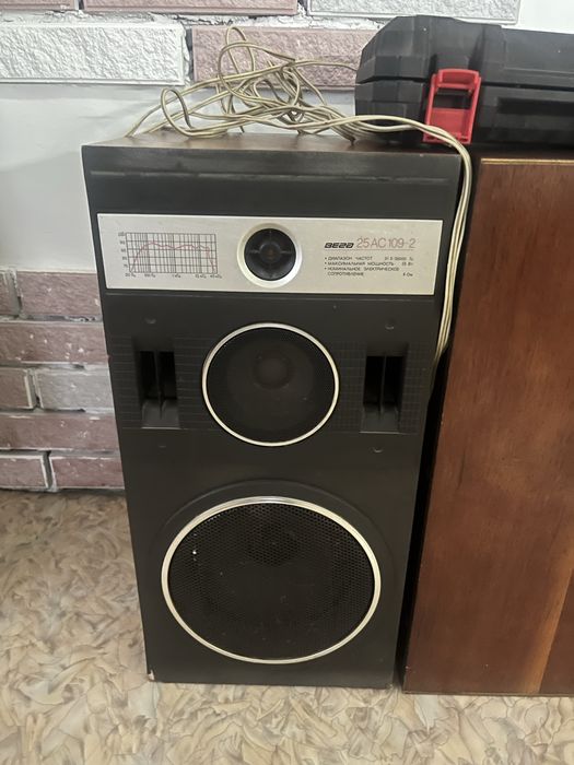 Продам колонки 2 шт.