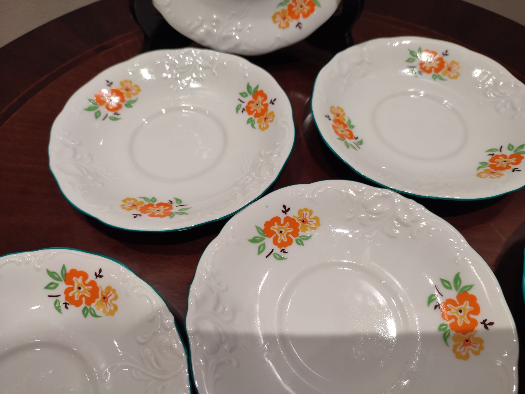 Śliczny stary zestaw sześciu spodków porcelana Wawel Krzysztof Wałbrzy