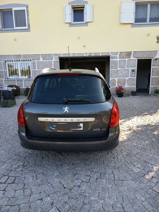 Peugeot 308 SW 7 lugares