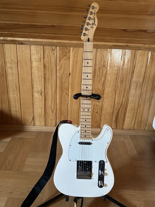 Fender Standard Telecaster AW MIM