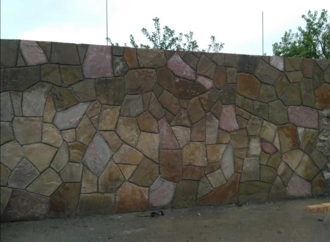 Мурування заборів з каменю