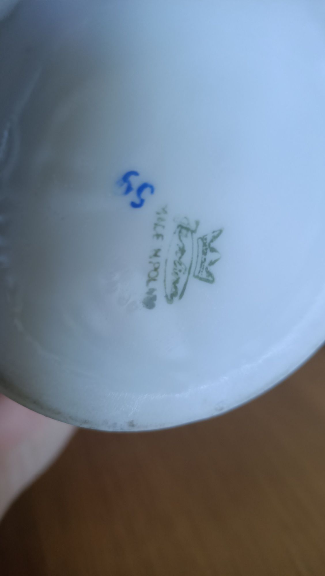 Porcelanowy Biały duży i mały  dzbanek ze złotym dekorem - PRL