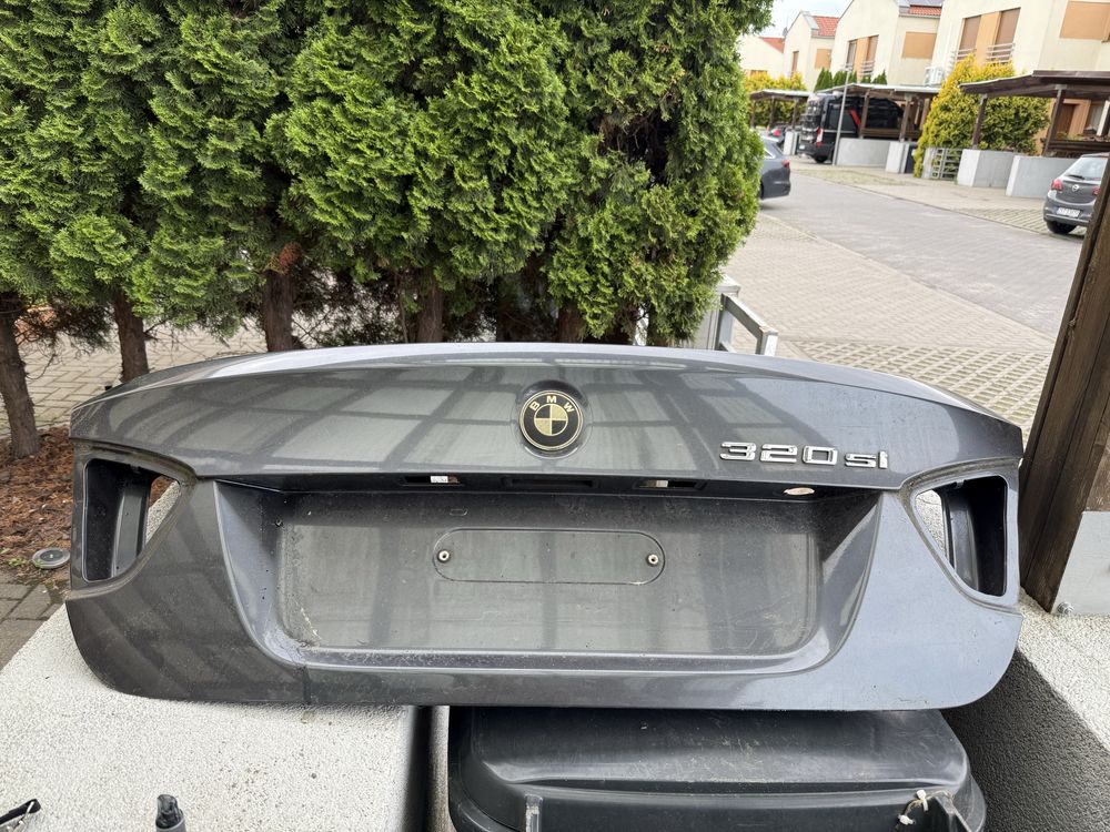 BMW E90 klapa Sparkling Graphite Metalic