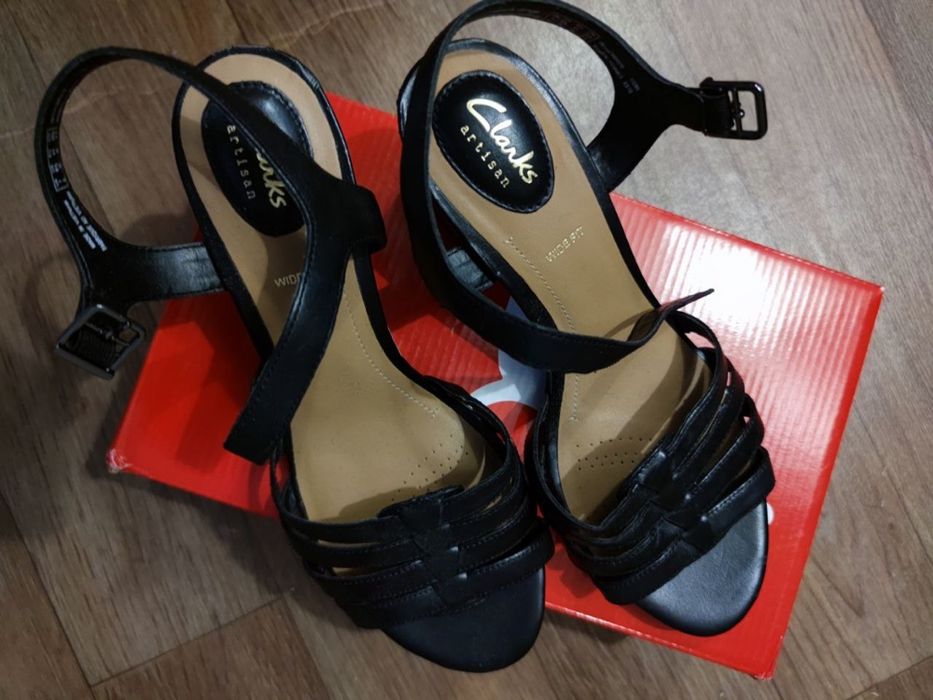 Босоножки Clarks 41