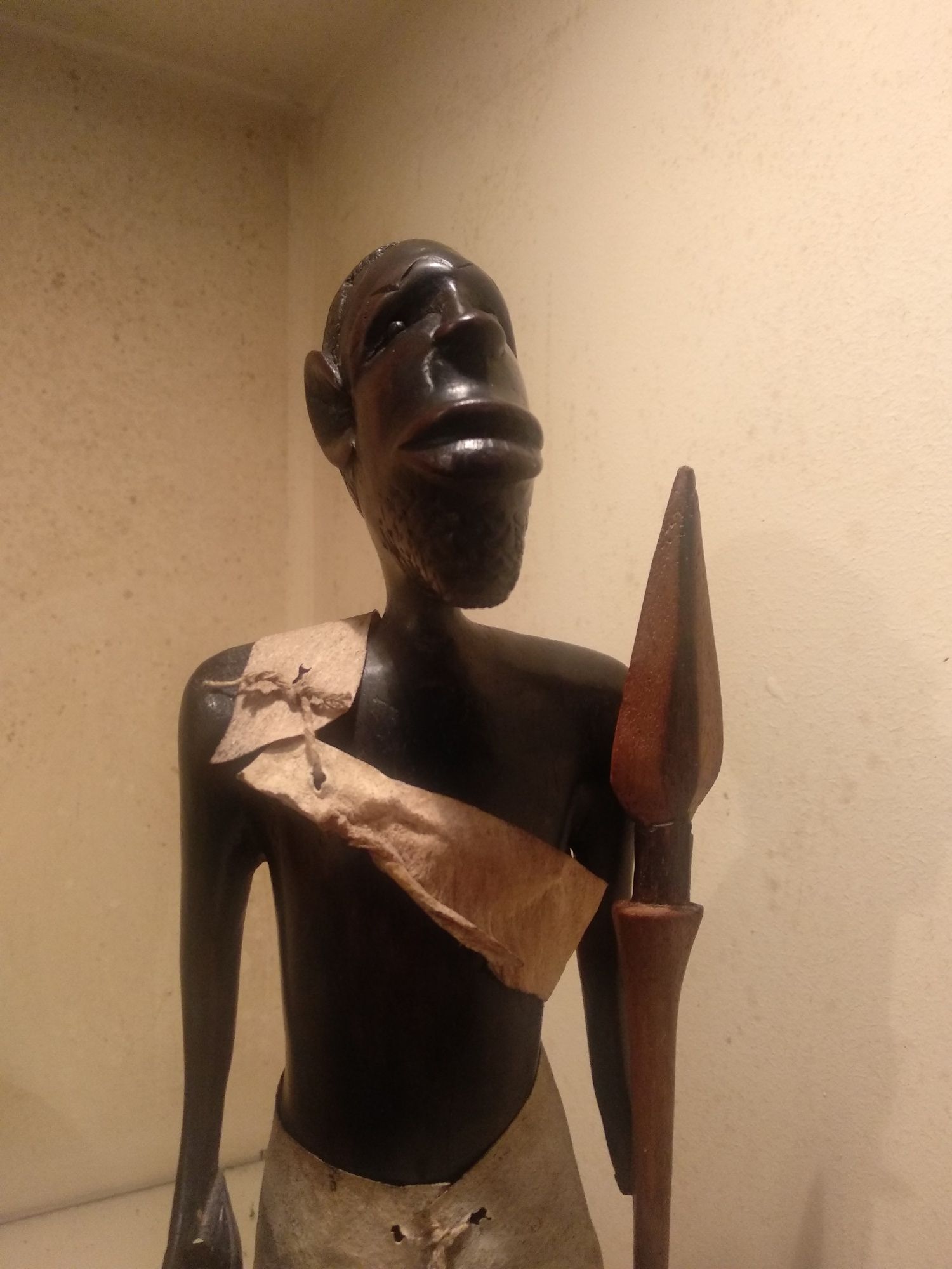 Arte africana pau preto