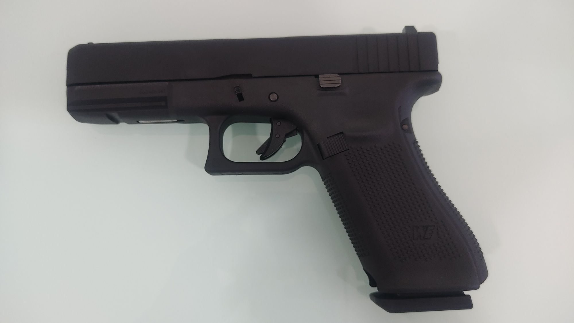 Airsoft Glock 17 Full Metal Green Gas (NOVA)
