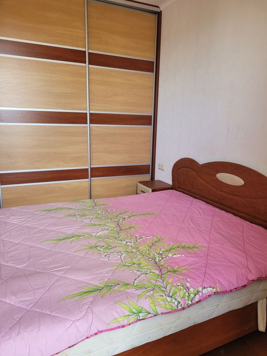 Оренда 2 км.кв.вул.Симоненка(Арсен,Епіцентр),новобудова,82 м.кв.,все є