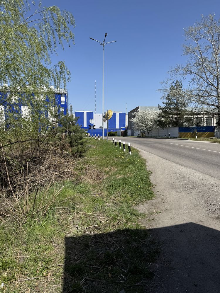 Путрівка Кобці  25 соток комерція   склади   Епіцентру та жд вітка