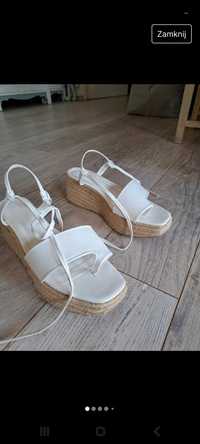 Masywne biale espadryle sandaly Japonki reserved