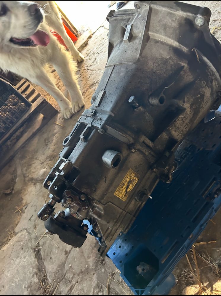 Sprzedam skrzynię biegów do BMW E46 N46B18A