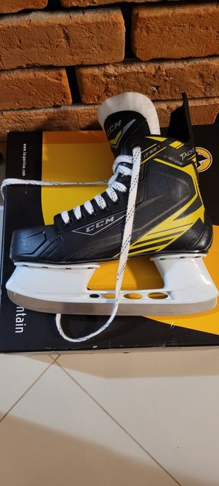 Łyżwy hokejowe CCM roz 40-40,5